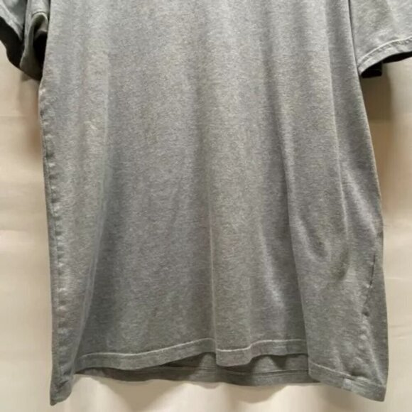 Under Armour Heat Gear Men's Medium Grey Loose Fit UA Logo Athletic Wear T-Shirt - Picture 3 of 12